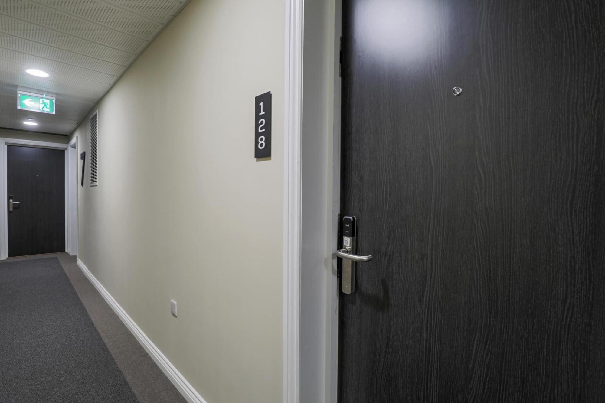 Springwell Suite - City Centre - Balcony & Pool Table - 3 Bed Leeds  Exterior foto