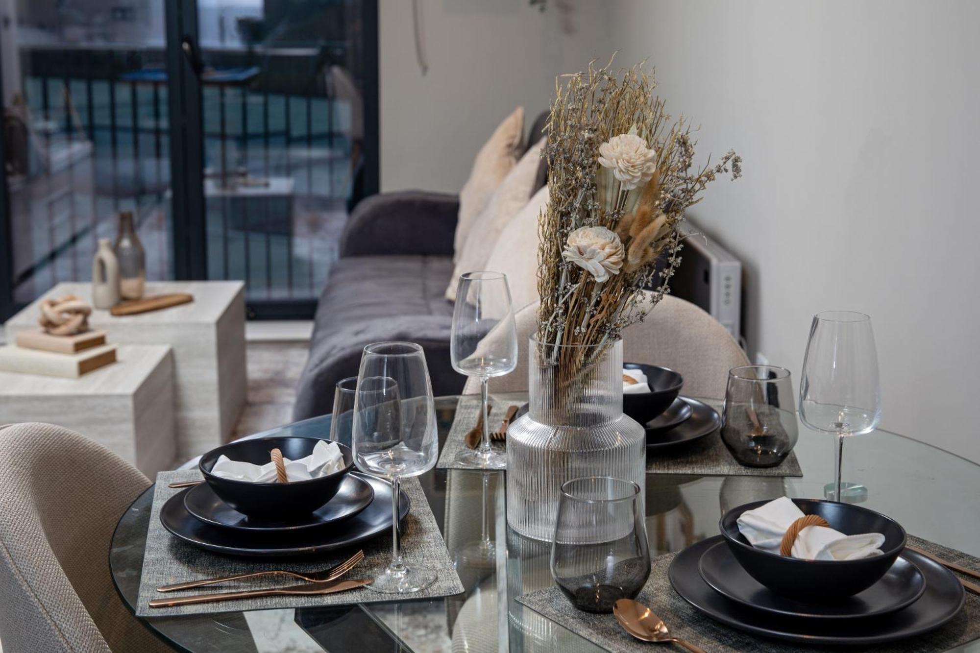Springwell Suite - City Centre - Balcony & Pool Table - 3 Bed Leeds  Exterior foto