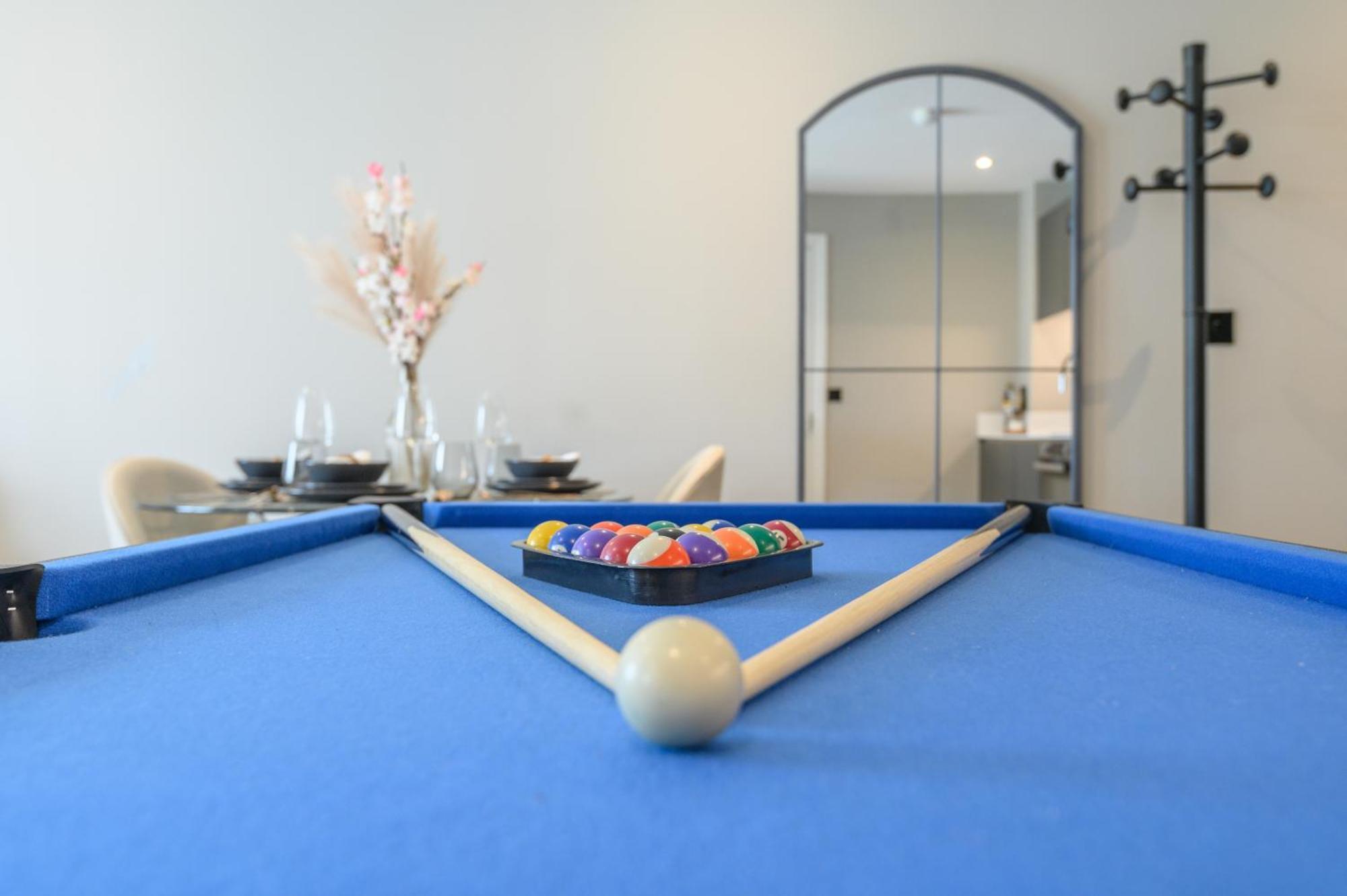 Springwell Suite - City Centre - Balcony & Pool Table - 3 Bed Leeds  Exterior foto